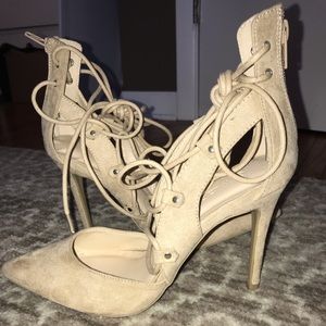 NBW. Lace up tan suede pumps